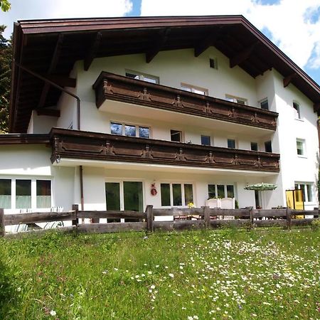 ניוסטיפט אים סטובאיטל Ferienwohnung Mondial מראה חיצוני תמונה